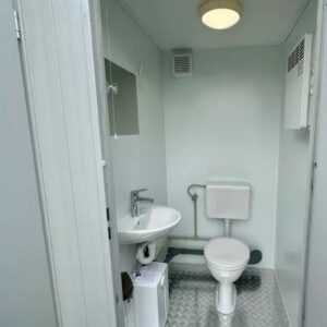 Contenitore sanitario doppio 2,4 x 1,5 m – WC + orinatoio separati